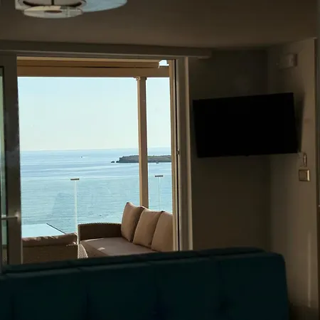 Апартаменти Etea Sea Penthouse-in The Heart Of Chania